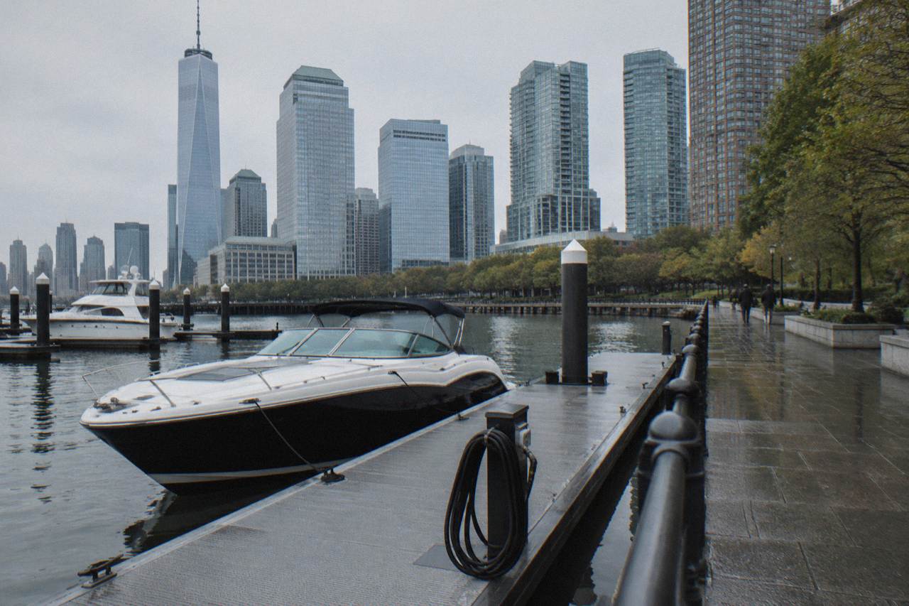 private and small group boats on the Hudson River